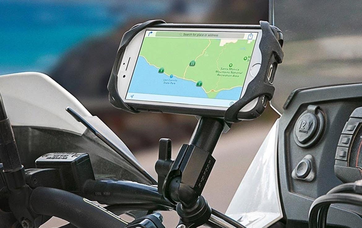 How to Choose the Best Phone Mount for Your Motorcycle