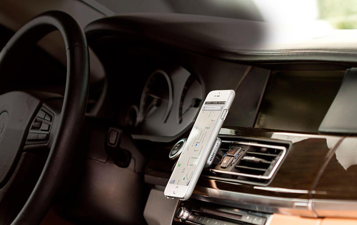 Where Is the Best Place to Mount Your Phone in a Car?